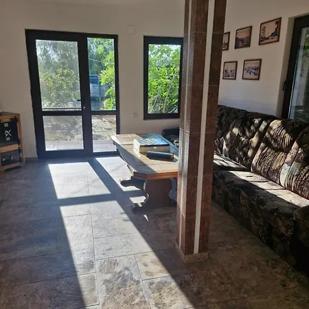 Guest house Casa Donau *