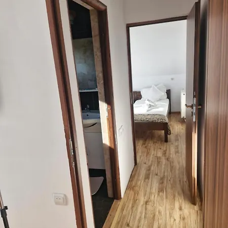 Konukevi Casa Donau *