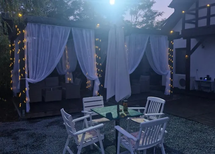 Casa Donau בית הארחה *